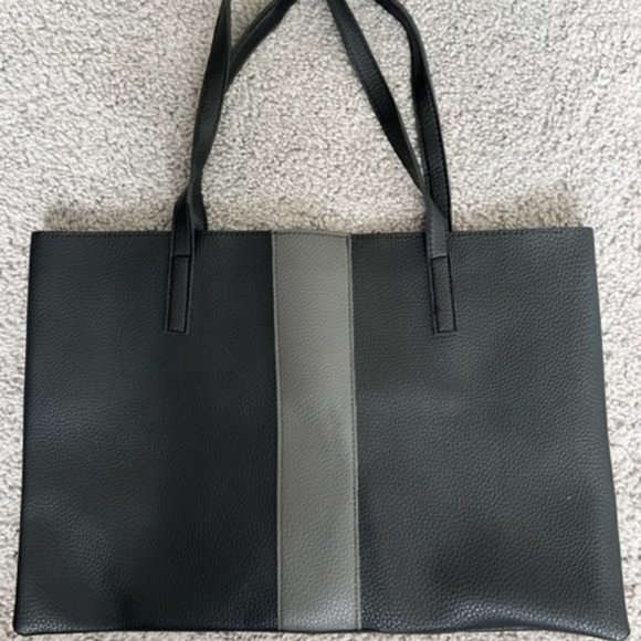 Vince Camuto Handbags - Vince Camuto Vegan Leather Bag - Brand New